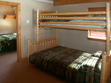 Storm Mountain Cottage Bunkbeds